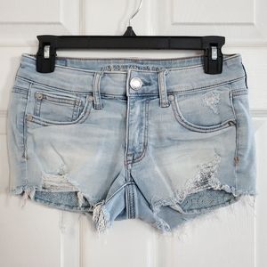 Low rise shorts